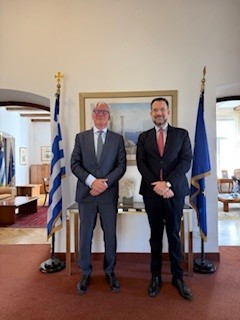 Konstantinos-Kodellas-und-KH